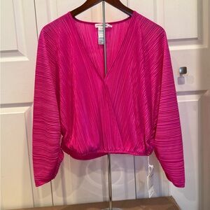 Brand New Size 1/2 Good American Fuchsia Blouse